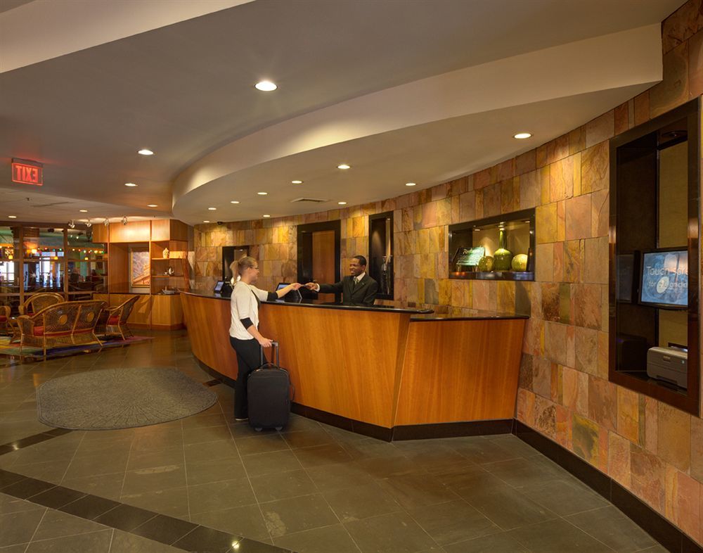 Radisson Hotel Milwaukee West Wauwatosa Zewnętrze zdjęcie